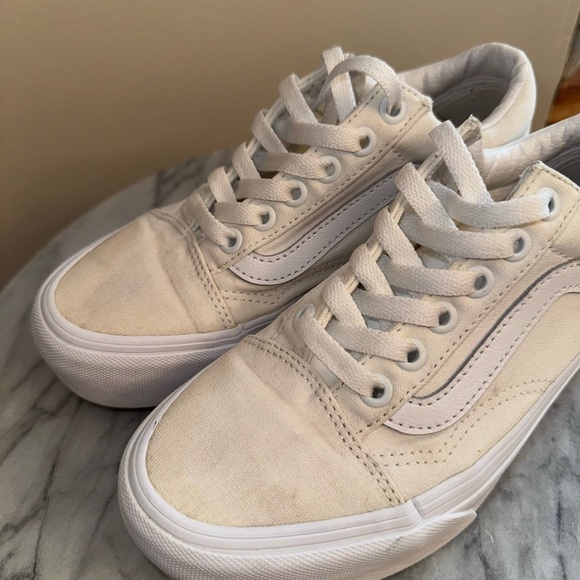 Vans Women’s Old Skool Stackform Size 5 Skate Shoe Marshmallow Cream Off White - Picture 9 of 12